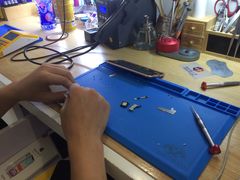 -爱畅享华为苹果手机维修服务(虹口龙之梦店)