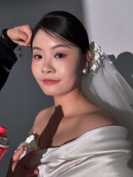 -雪中彩影婚纱摄影·微光艺术中心