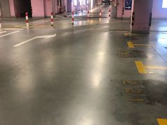 -大宁国际商业广场-地下停车库