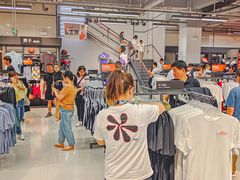 -王府井奥莱临潼小镇(临潼店)