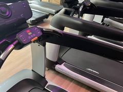 -威克健身游泳(万菱汇店)