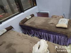 -龙脊堂龙氏推拿 整脊(陆家浜店)