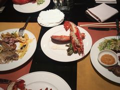 -大中华希尔顿酒店-念自助餐·嗨啤·小龙虾