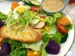 -丽莎沙拉轻食餐厅(国贸店)