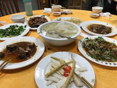 -荣生萝卜汤饭店