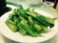 -渝君重庆火锅(嘉宾路店)