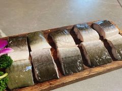 -围炉肉舍•炭烤活鳗•丹东海鲜烤肉(步行街店)