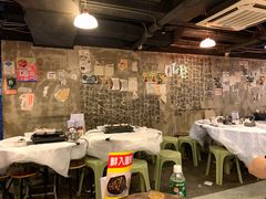 大堂-鲜入围煮花胶鸡海鲜火锅