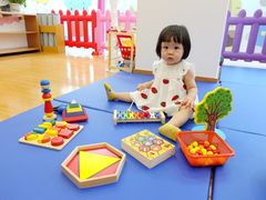 -抱抱熊托育中心(大悦城店)