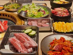-蚂蚁洞·烤肉大营地(上海静安大悦城店)