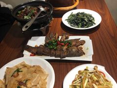 -董厨煨汤馆(车站路店)