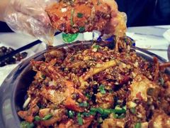 -凤凰路何眼镜香辣蟹(花果园店)