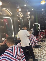 -豪帅男士理容馆