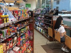 -全家便利店(漕溪北路七店)