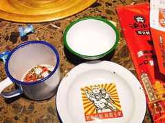 -沪小二炭火蛙锅(淮海中路美食不夜城店)
