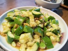 蒜泥拍黄瓜-三人行骨头王火锅(长寿店)