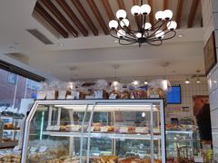 面包甜点陈列柜-老大昌(淮海中路店)