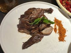 -万重锦·人文川菜馆(骡马市店)