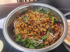 -周良天山牛杂城(天山路总店)