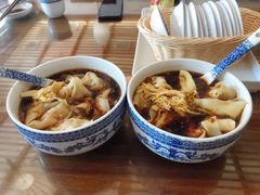 红汤辣馄饨-笑来喜馄饨小笼工坊店(湖滨街店)
