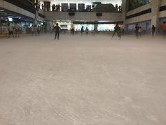 -正佳冰河湾真冰滑冰场
