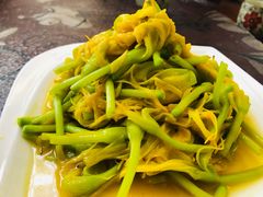 -天天向上素食餐厅(五台山店)