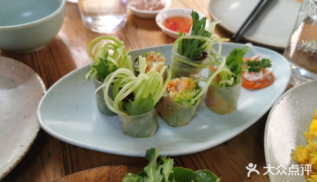 不太好咬，豆腐酱味略重。粉中规中矩，汤比较清淡