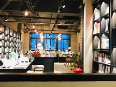 -阅西安新华书店(翠华南路店)
