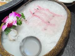 -景明轩•养生酸汤鱼火锅 云贵鲜菌 现舂野果酸汤(王寨小区店)