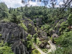 -梭布垭石林景区