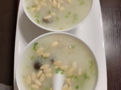-爱的果实月嫂育婴师(世纪东方店)