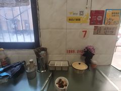 -花溪牛肉粉(八鸽岩店)