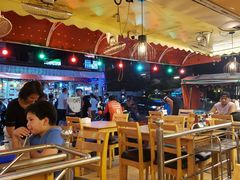-J Daeng Seafood