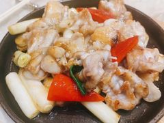 姜葱啫啫牛蛙-香港百合居(LCM置汇旭辉广场店)