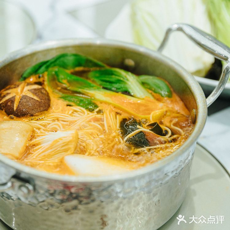 寒冷的冬日不如在呷哺呷哺整一顿火锅‼️