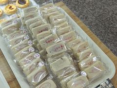 -新月蛋糕西点专卖店(大麦街店)