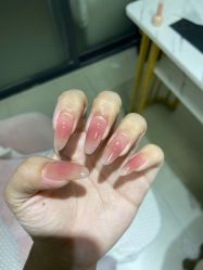 -倾·卿自助美甲美睫工作室