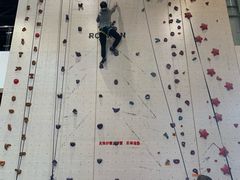 -锐菲特游泳体育健身中心(滨江店)