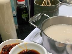 -红鼎豆捞·非遗鲍皇汤火锅(宝丰路店)