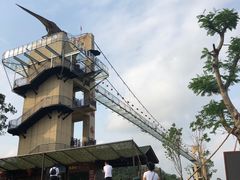 -客天下恐龙水晶玻璃桥