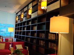 -喜鹊愉家酒店(郑州曼哈顿博览中心地铁站店)