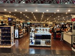 -日上免税行(浦东机场五店)
