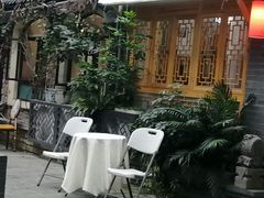 -泡桐树街