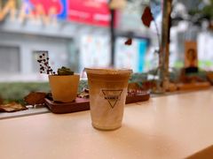 燕麦拿铁-Manner Coffee(大宁国际商业广场店)