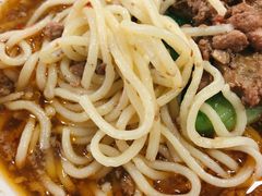 猪肉压豆面-东方削面(市政府店)