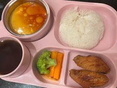 -江渔儿酸菜鱼·拔草餐厅(虎门君乐汇店)
