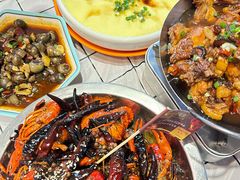 -顶峰夜宴·龙虾烧烤大排档(九江学院店)