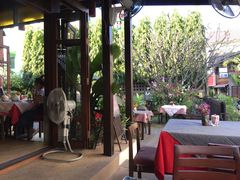 -Dash Teak House
