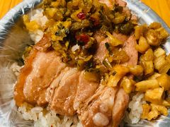 -梁阿婆廿年老牌扣肉糯米饭