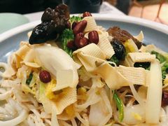 椒麻鸡配面-董小西的凉皮和椒麻鸡(三元桥店)